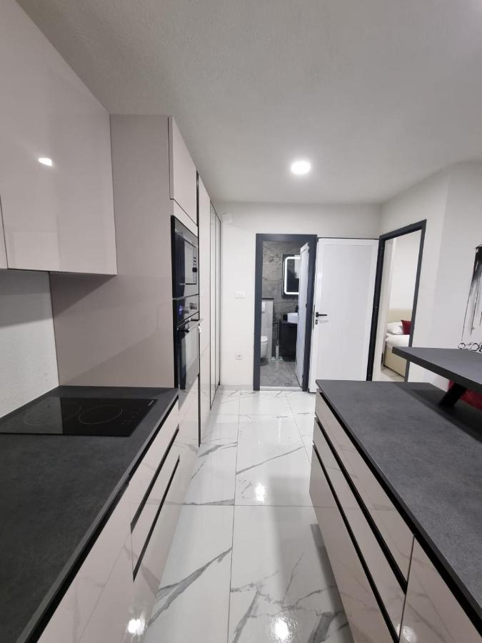 Apartman Lovre Задар Екстериор снимка