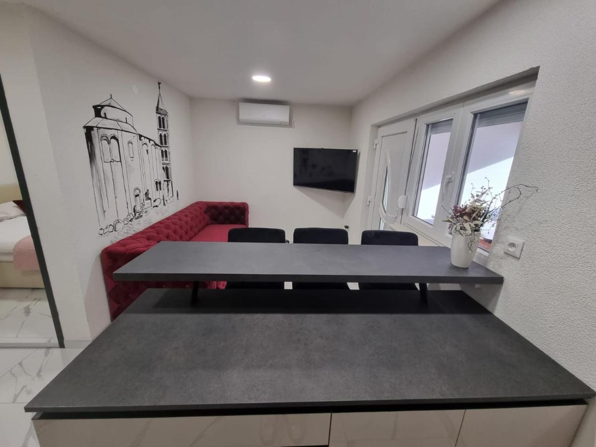 Apartman Lovre Задар Екстериор снимка