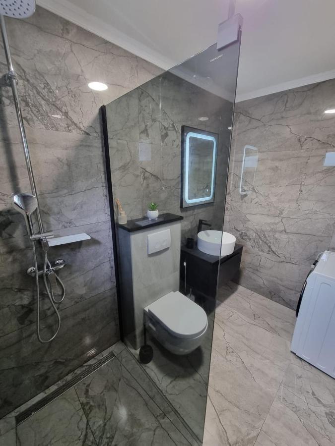 Apartman Lovre Задар Екстериор снимка