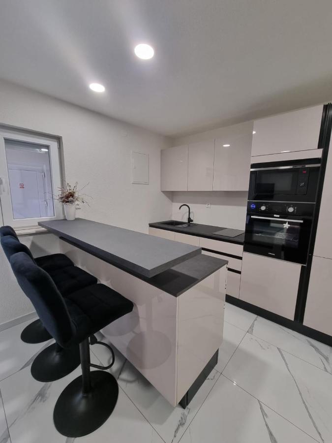 Apartman Lovre Задар Екстериор снимка